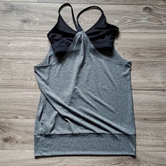 Tank with built in bra - Picture 2 of 2